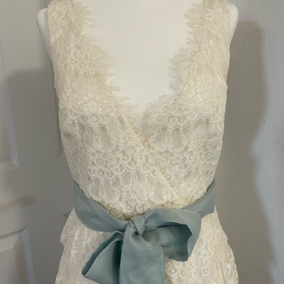 BHLDN & Anthropologie Beautiful ivory eyelash lace dress. - Picture 3 of 10